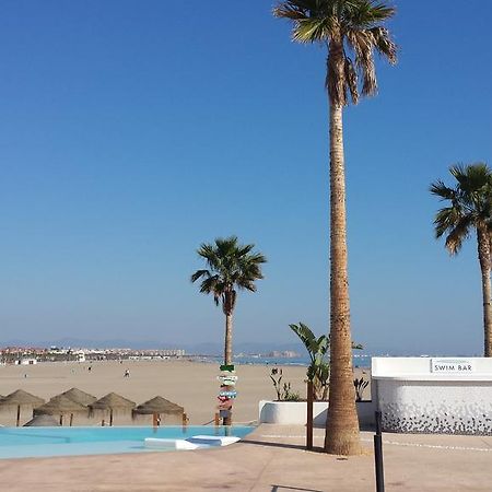 Apartment on Carrer del Dr. Lluch Valencia Exterior foto